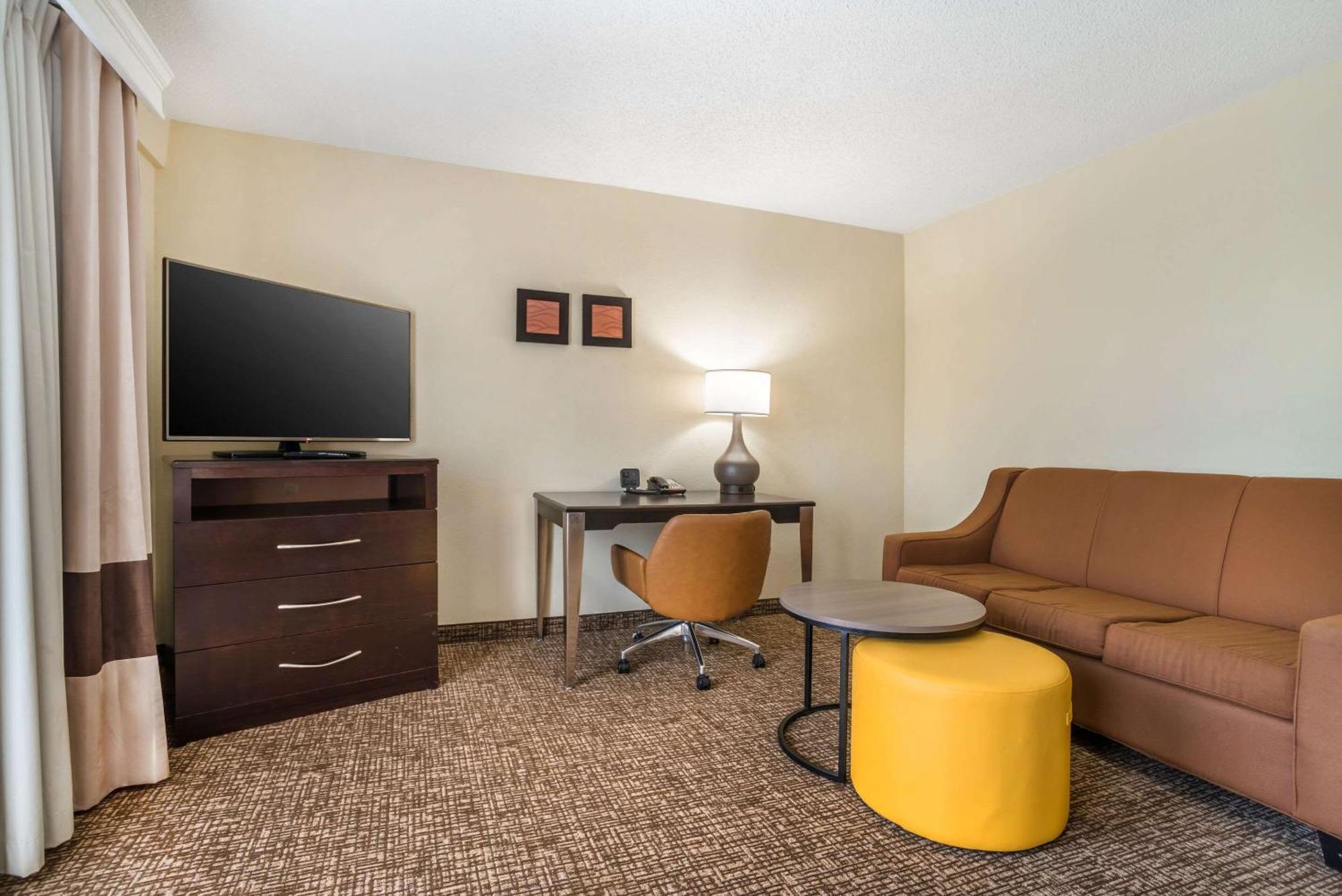 Comfort Inn & Suites Lake Norman Cornelius Zewnętrze zdjęcie