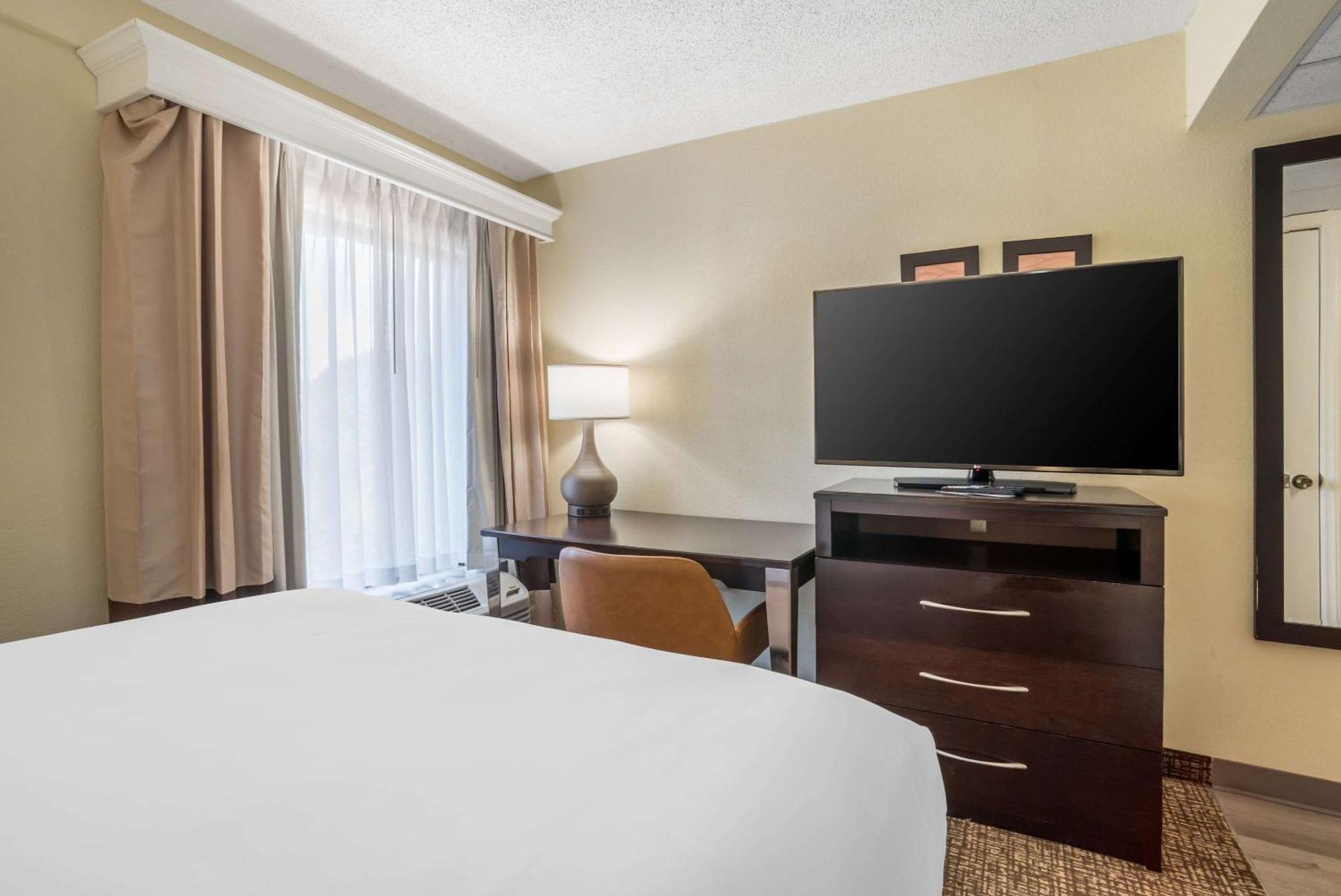 Comfort Inn & Suites Lake Norman Cornelius Zewnętrze zdjęcie