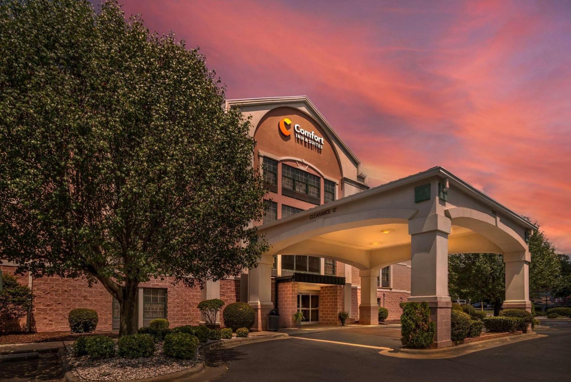 Comfort Inn & Suites Lake Norman Cornelius Zewnętrze zdjęcie