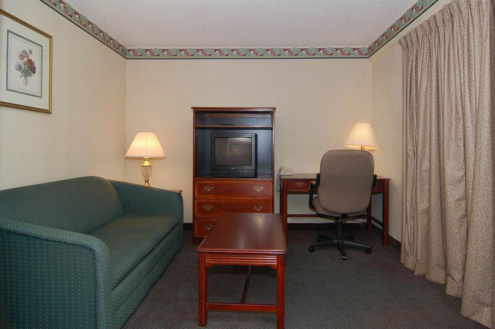 Comfort Inn & Suites Lake Norman Cornelius Zewnętrze zdjęcie